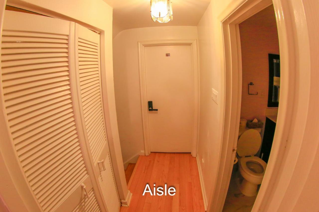 Comfort Home Торонто Экстерьер фото