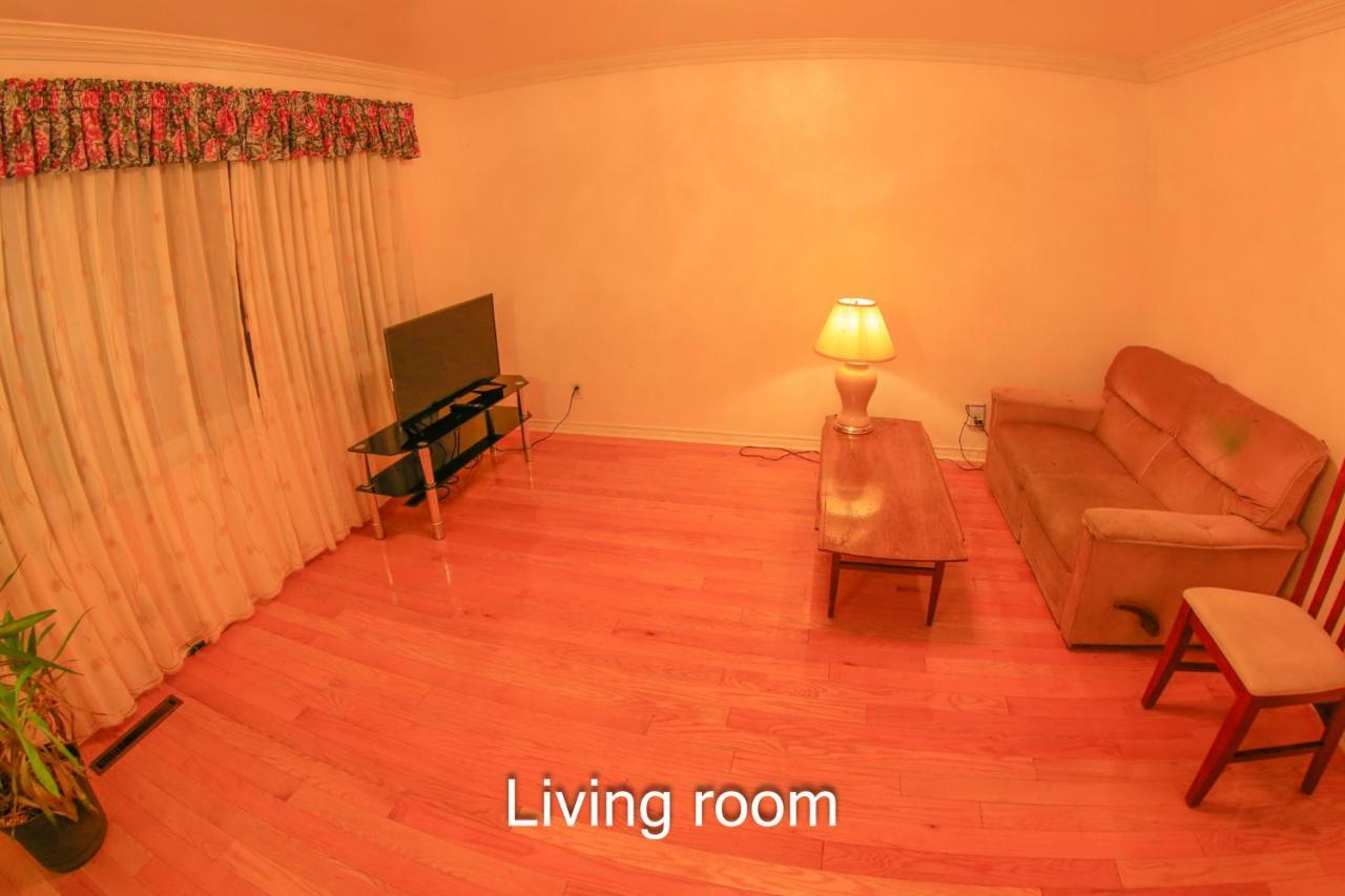 Comfort Home Торонто Экстерьер фото